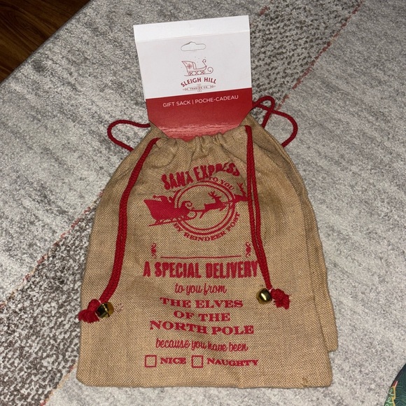 Gift sack
Christmas
Burlap - Picture 1 of 2